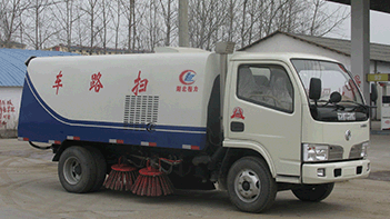 东风福瑞卡扫路车