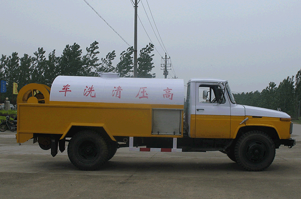 东风140尖头高压清洗车-7